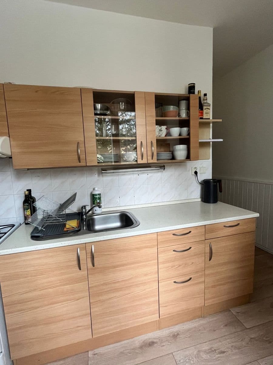 Pronájem bytu 2+1 57 m², Bratří Čapků, Valašské Meziříčí, Zlínský kraj Pronájem bytu 2+1 57 m², Bratří Čapků, Valašské Meziříčí, Zlínský kraj