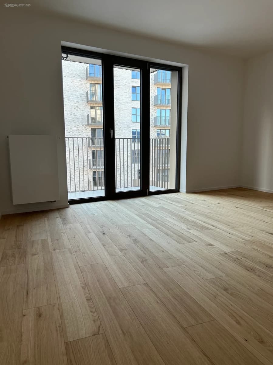 Pronájem bytu 1+kk 41 m², Bratislavská, Brno, Jihomoravský kraj Pronájem bytu 1+kk 41 m², Bratislavská, Brno, Jihomoravský kraj
