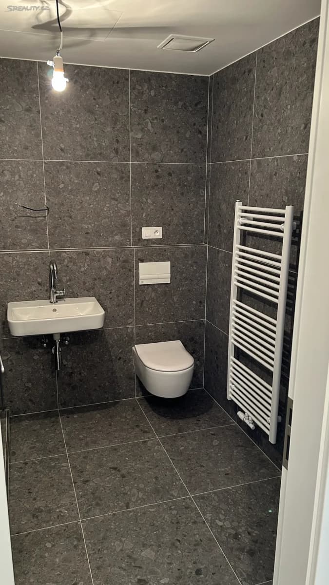 Pronájem bytu 1+kk 41 m², Bratislavská, Brno, Jihomoravský kraj Pronájem bytu 1+kk 41 m², Bratislavská, Brno, Jihomoravský kraj