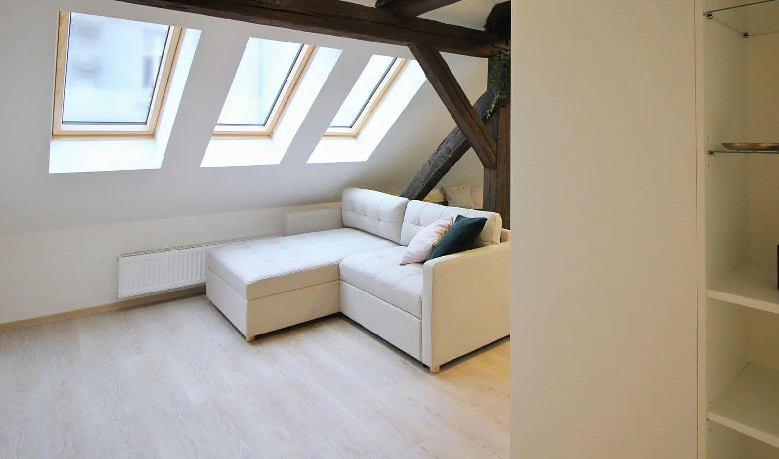 Pronájem bytu 1+kk 28 m², Francouzská, Brno, Jihomoravský kraj Pronájem bytu 1+kk 28 m², Francouzská, Brno, Jihomoravský kraj