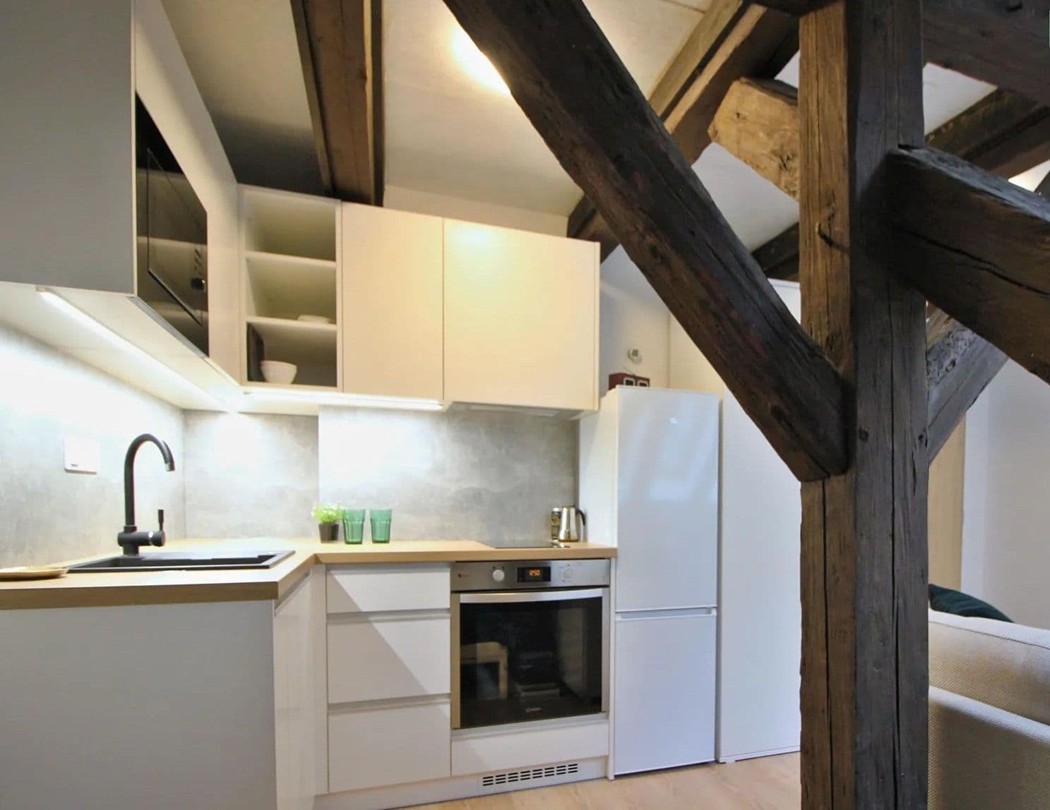 Pronájem bytu 1+kk 28 m², Francouzská, Brno, Jihomoravský kraj Pronájem bytu 1+kk 28 m², Francouzská, Brno, Jihomoravský kraj