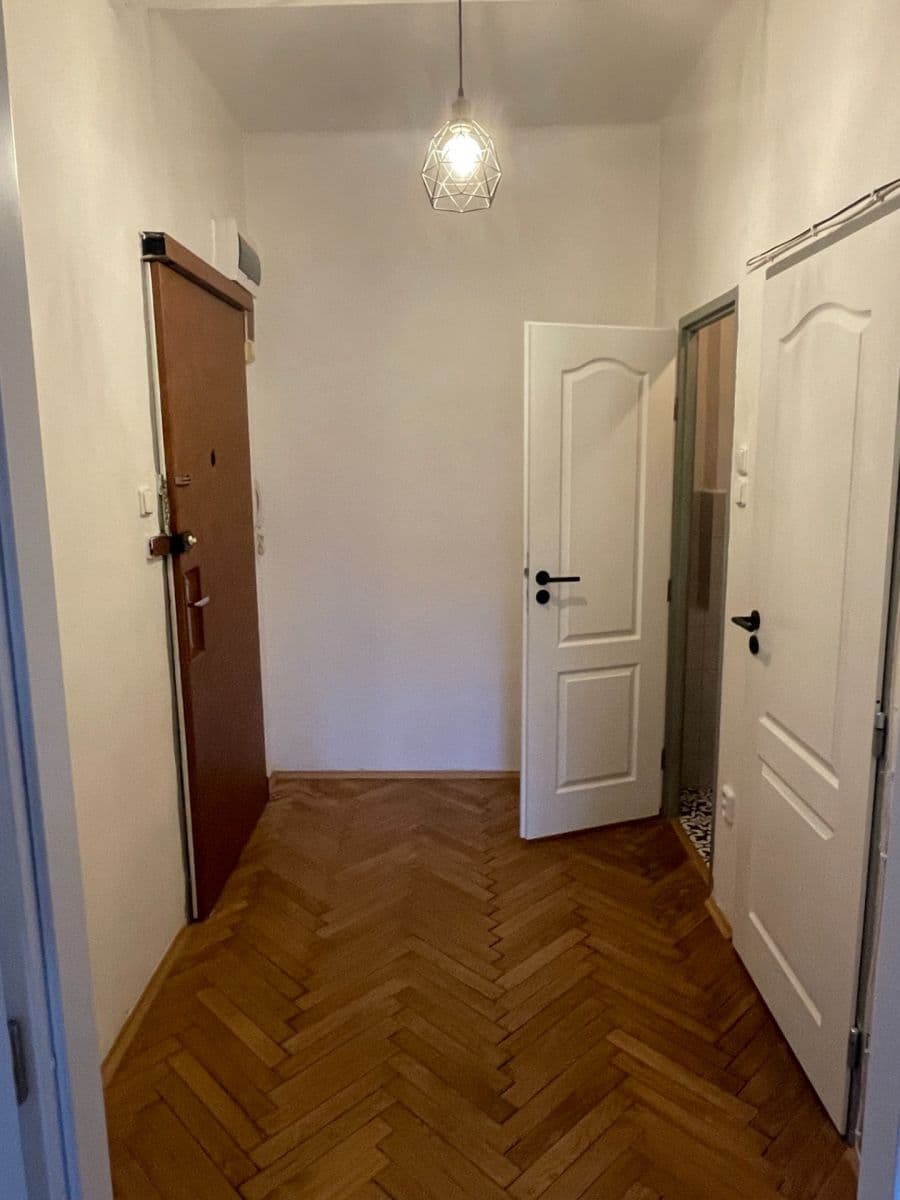 Pronájem bytu 2+kk 45 m², Na Slupi, Praha, Praha Pronájem bytu 2+kk 45 m², Na Slupi, Praha, Praha