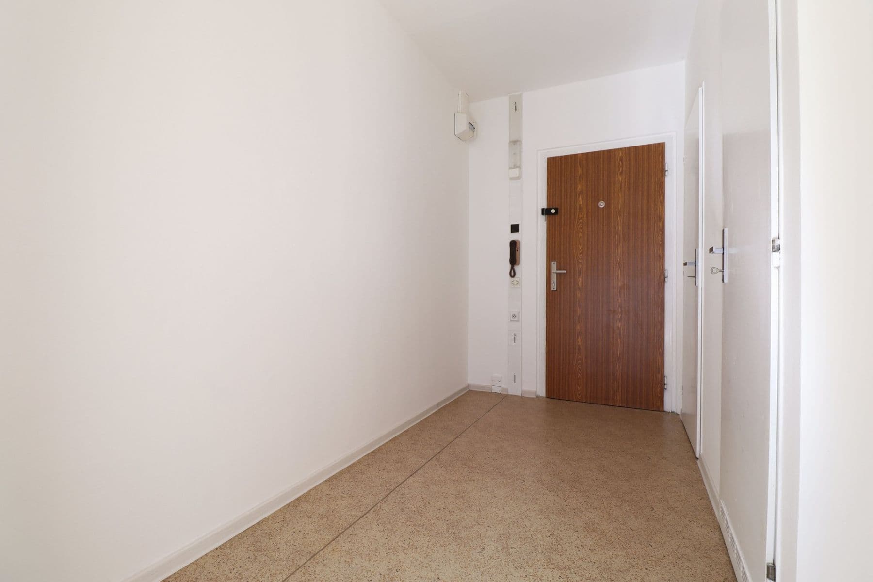 Pronájem bytu 2+kk 45 m², U zeleného ptáka, Praha, Praha Pronájem bytu 2+kk 45 m², U zeleného ptáka, Praha, Praha