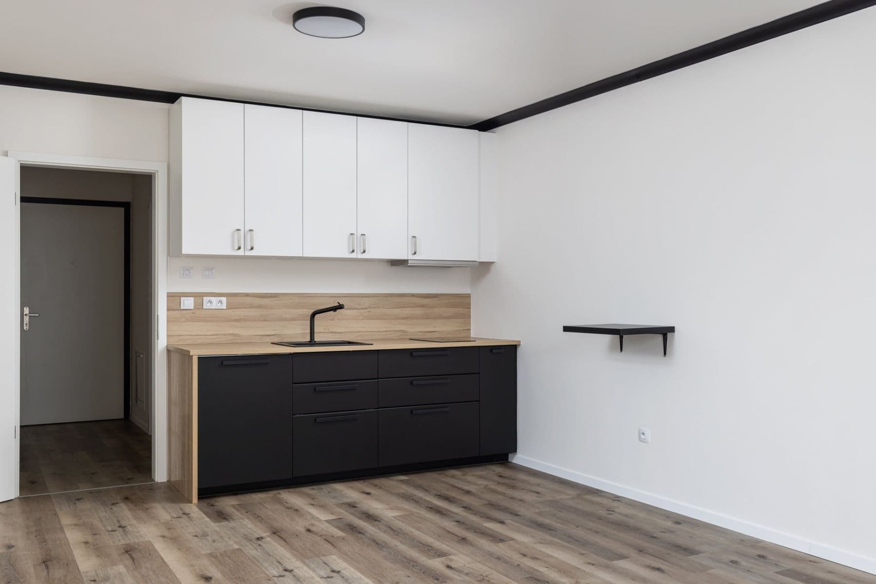 Pronájem bytu 1+kk 36 m², Pod Barvířkou, Praha, Praha Pronájem bytu 1+kk 36 m², Pod Barvířkou, Praha, Praha