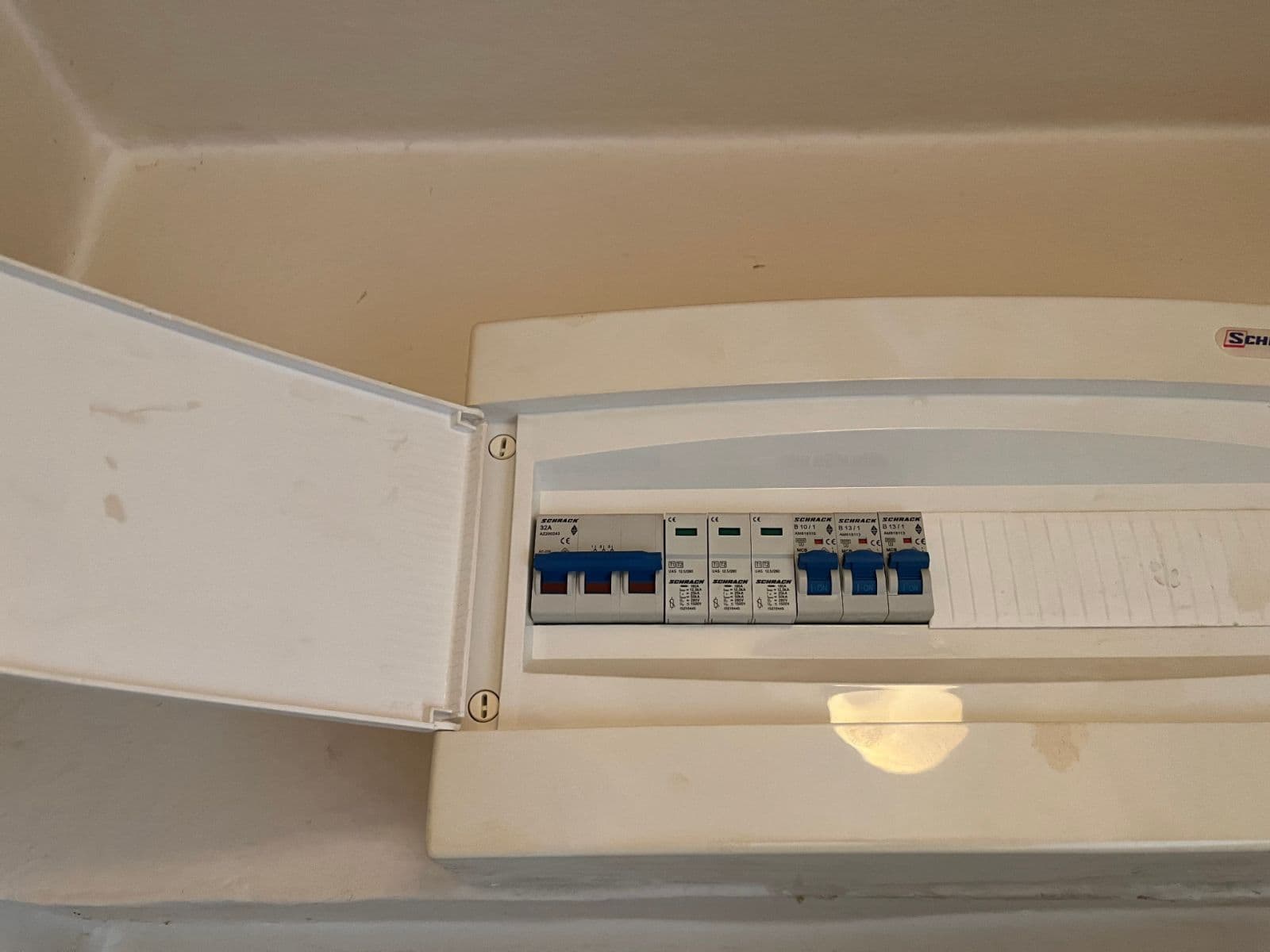 Prodej bytu 2+1 55 m², Pod Rapidem, Praha, Praha Prodej bytu 2+1 55 m², Pod Rapidem, Praha, Praha