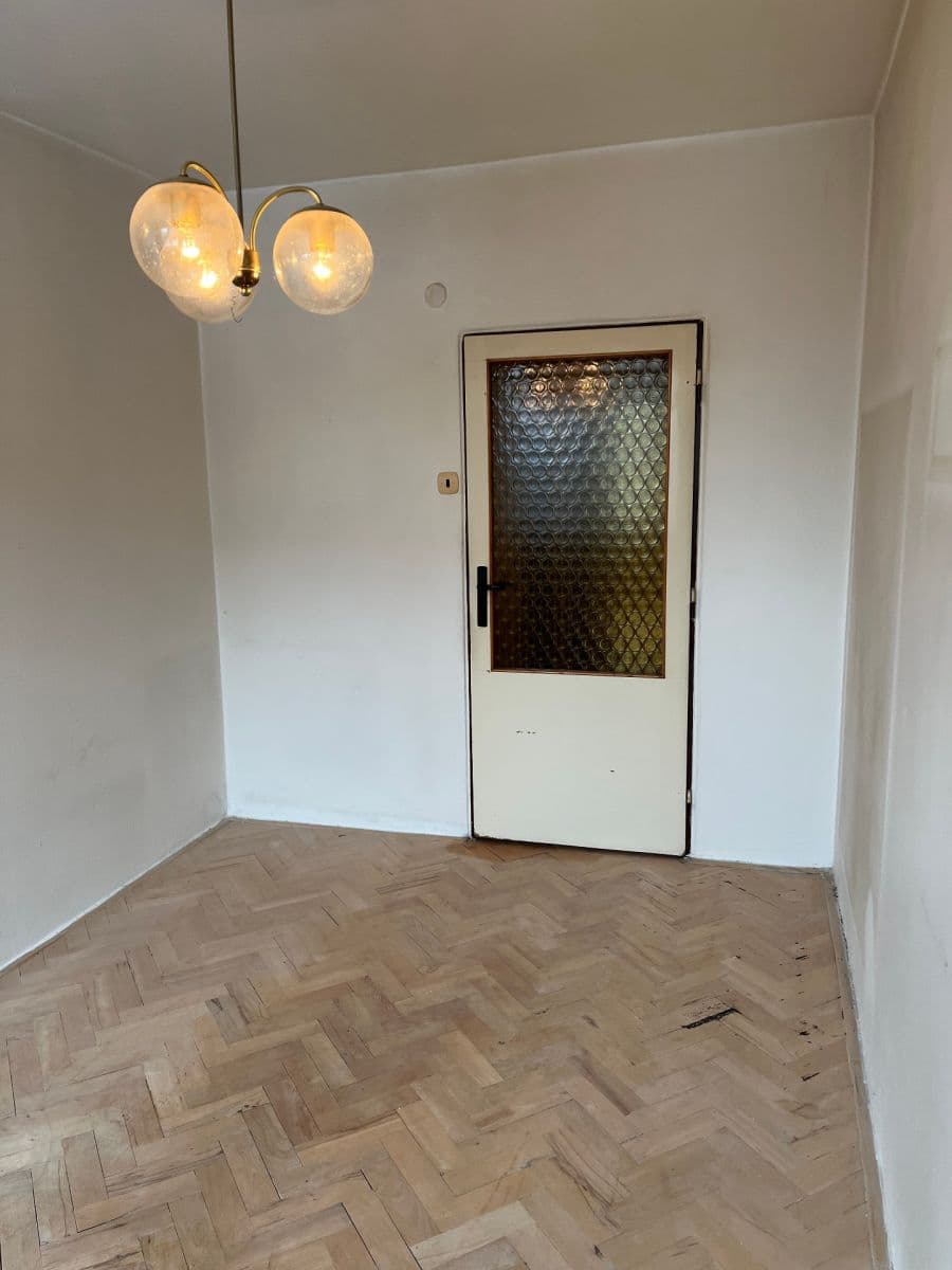 Prodej bytu 2+1 55 m², Pod Rapidem, Praha, Praha Prodej bytu 2+1 55 m², Pod Rapidem, Praha, Praha