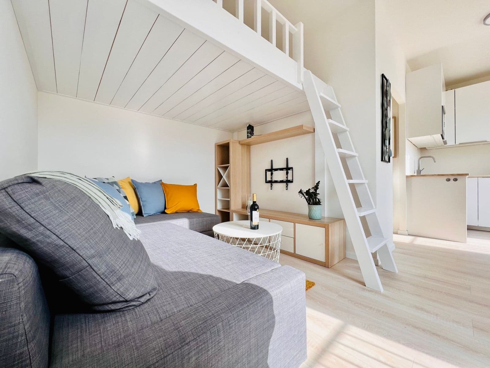 Pronájem bytu 1+kk 27 m², Poděbradská, Praha, Praha Pronájem bytu 1+kk 27 m², Poděbradská, Praha, Praha