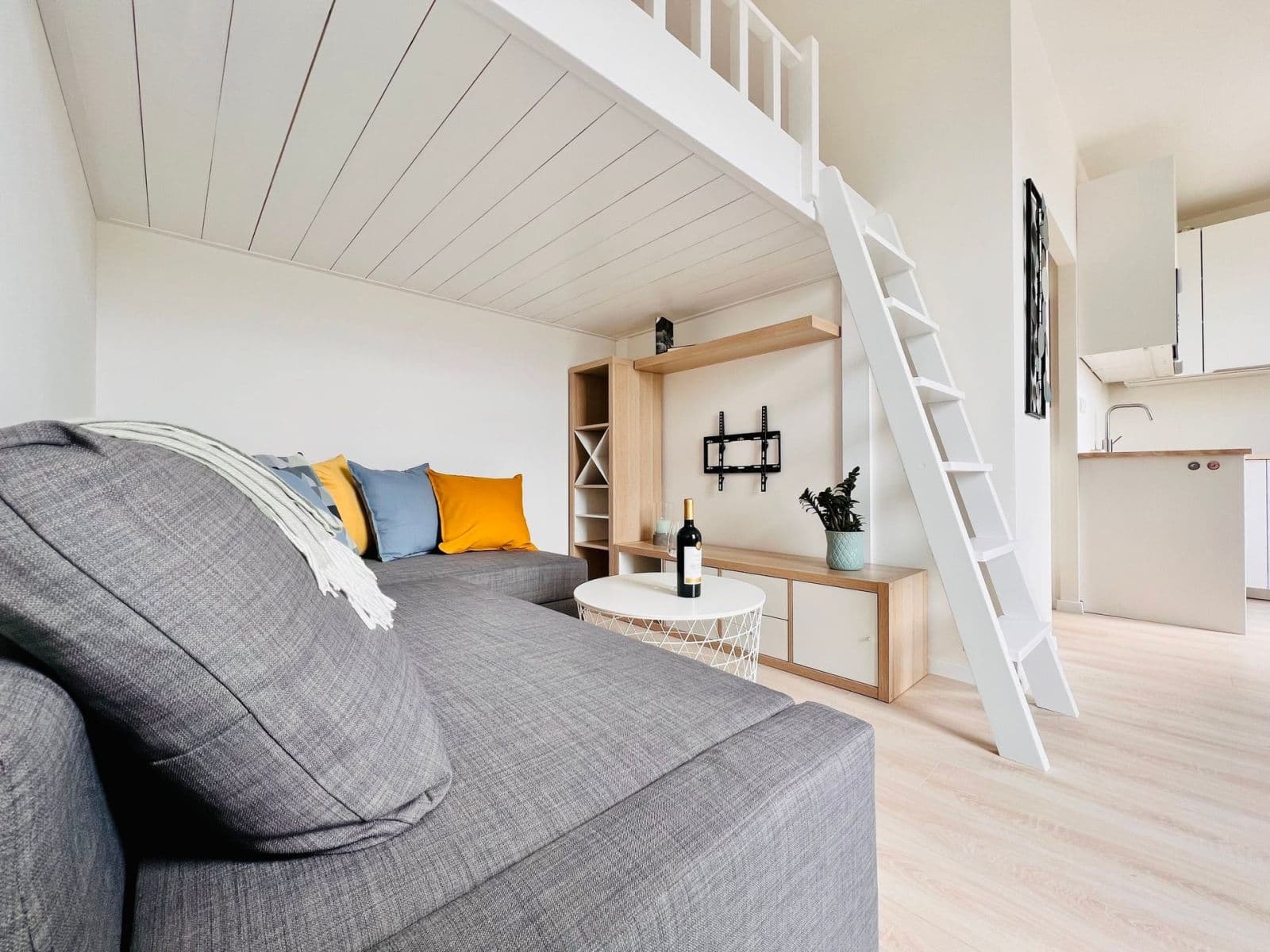 Pronájem bytu 1+kk 27 m², Poděbradská, Praha, Praha Pronájem bytu 1+kk 27 m², Poděbradská, Praha, Praha