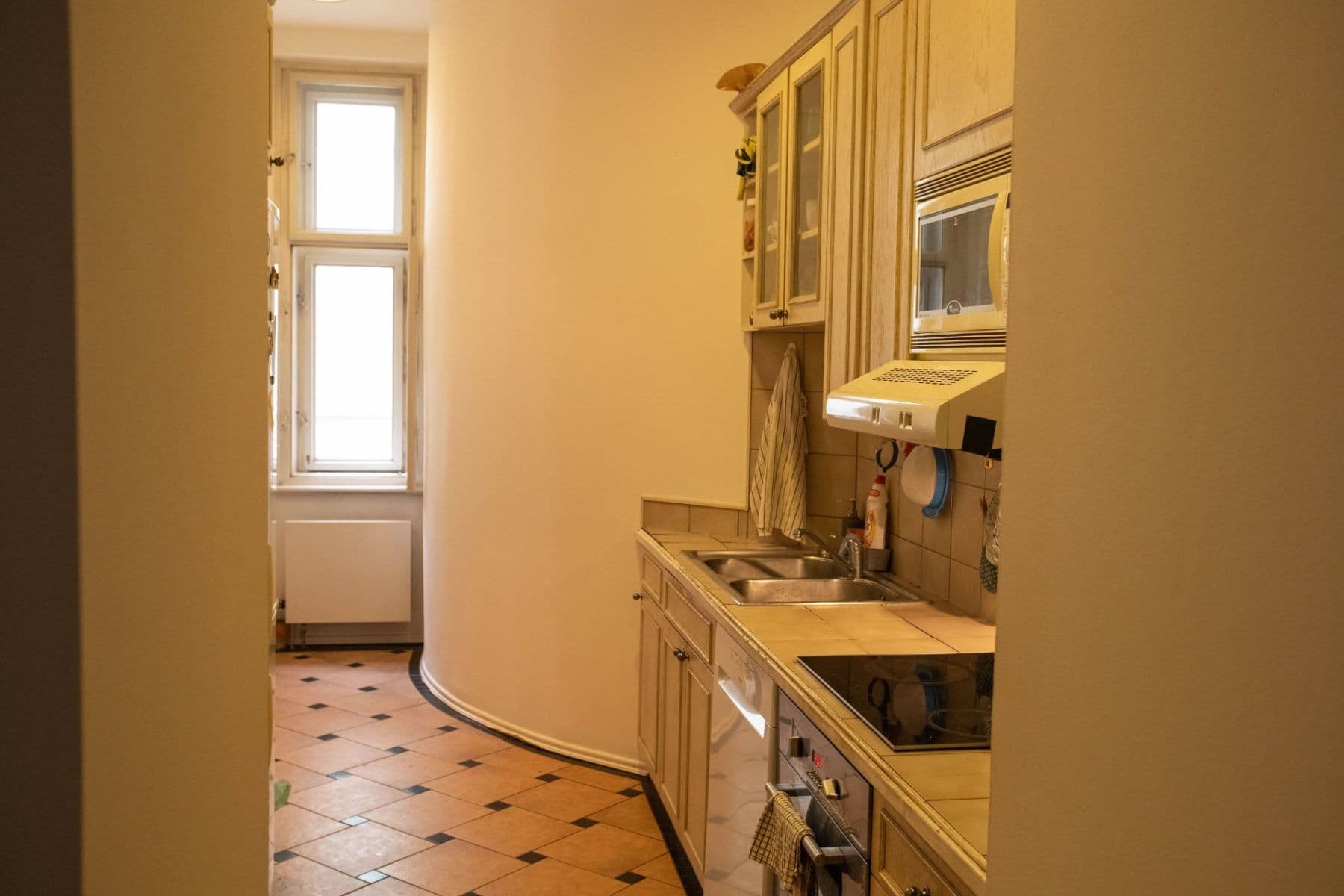 Pronájem bytu 3+1 26 m², Janáčkovo nábřeží, Praha, Praha Pronájem bytu 3+1 26 m², Janáčkovo nábřeží, Praha, Praha