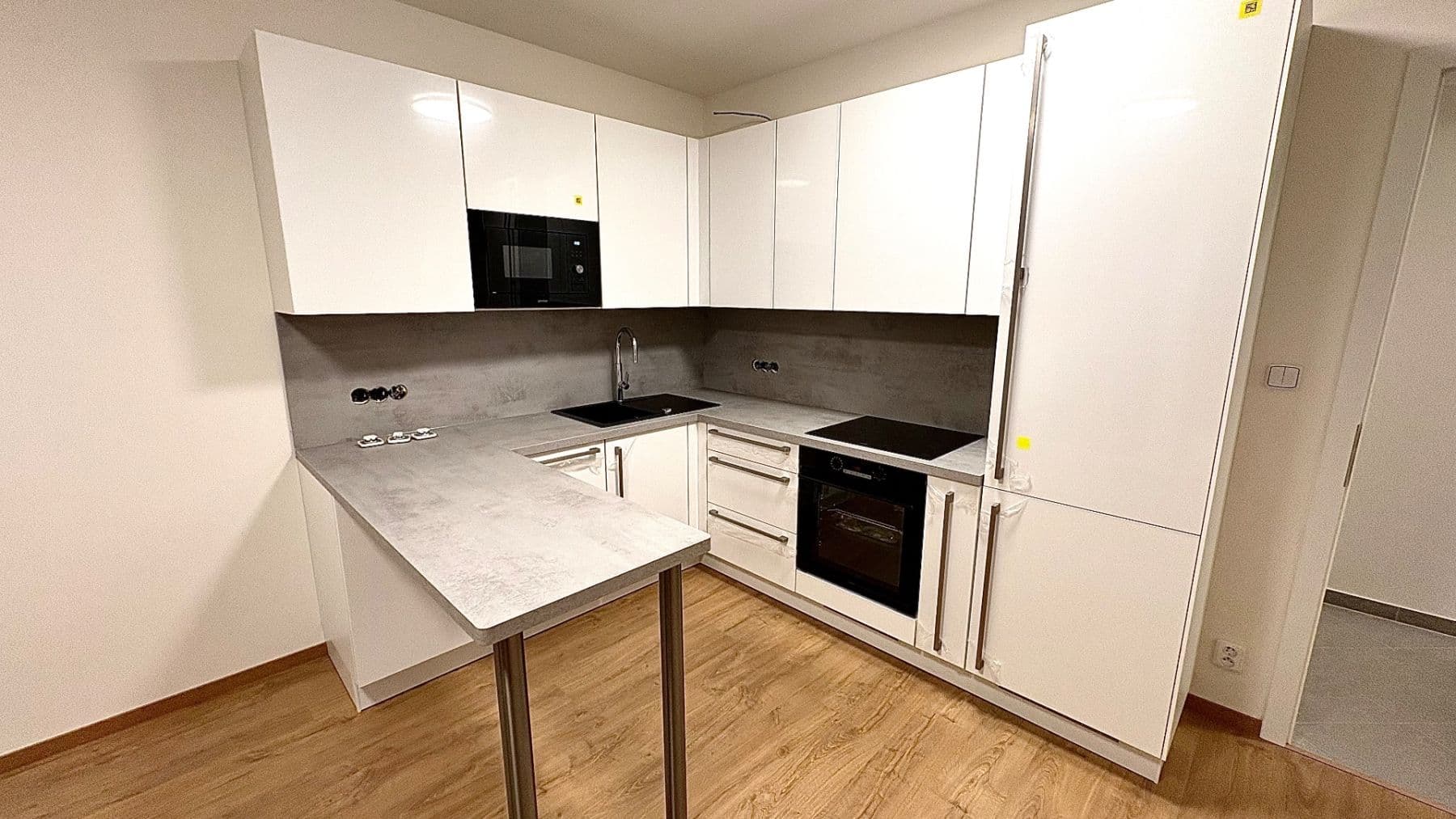 Pronájem bytu 2+kk 45 m², Čakovická, Praha, Praha Pronájem bytu 2+kk 45 m², Čakovická, Praha, Praha