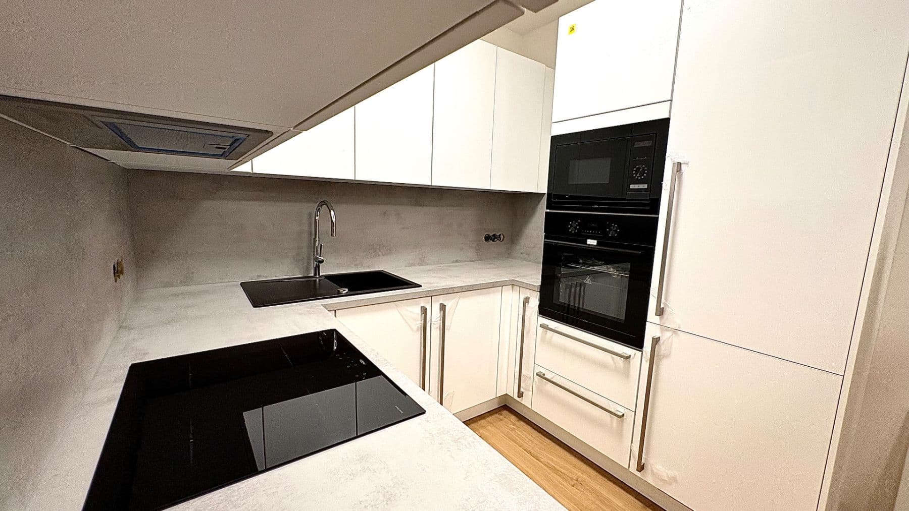 Pronájem bytu 2+kk 55 m², Čakovická, Praha, Praha Pronájem bytu 2+kk 55 m², Čakovická, Praha, Praha