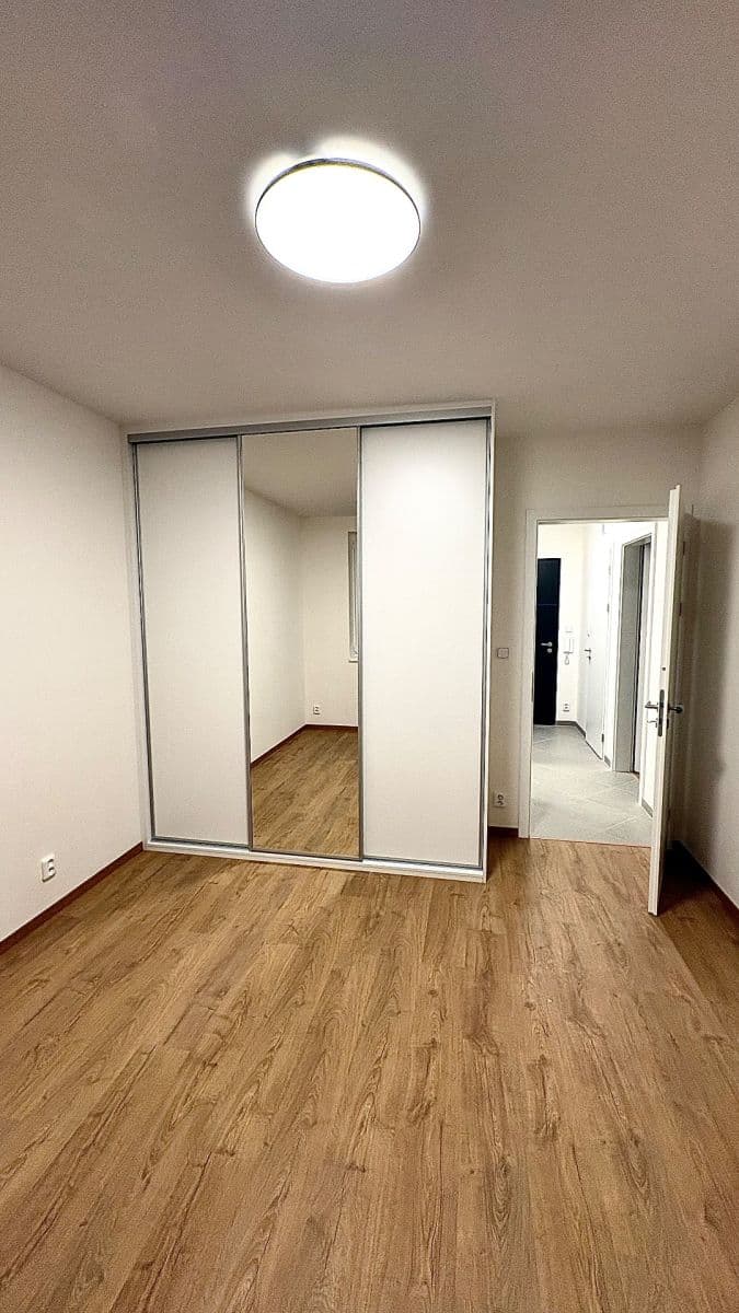 Pronájem bytu 2+kk 55 m², Čakovická, Praha, Praha Pronájem bytu 2+kk 55 m², Čakovická, Praha, Praha