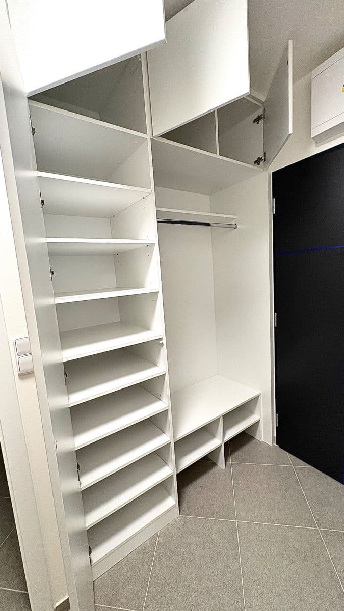 Pronájem bytu 2+kk 55 m², Čakovická, Praha, Praha Pronájem bytu 2+kk 55 m², Čakovická, Praha, Praha