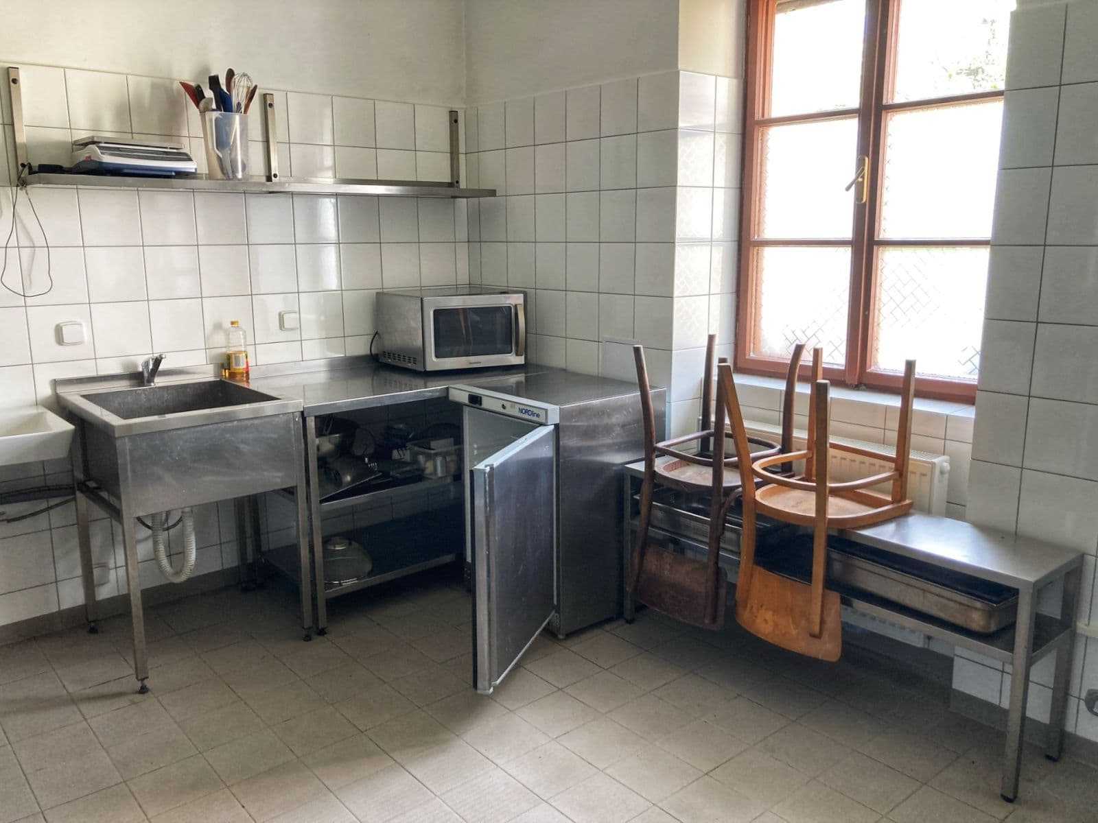 Pronájem nebytového prostoru 180 m², Koštice, Ústecký kraj Pronájem nebytového prostoru 180 m², Koštice, Ústecký kraj