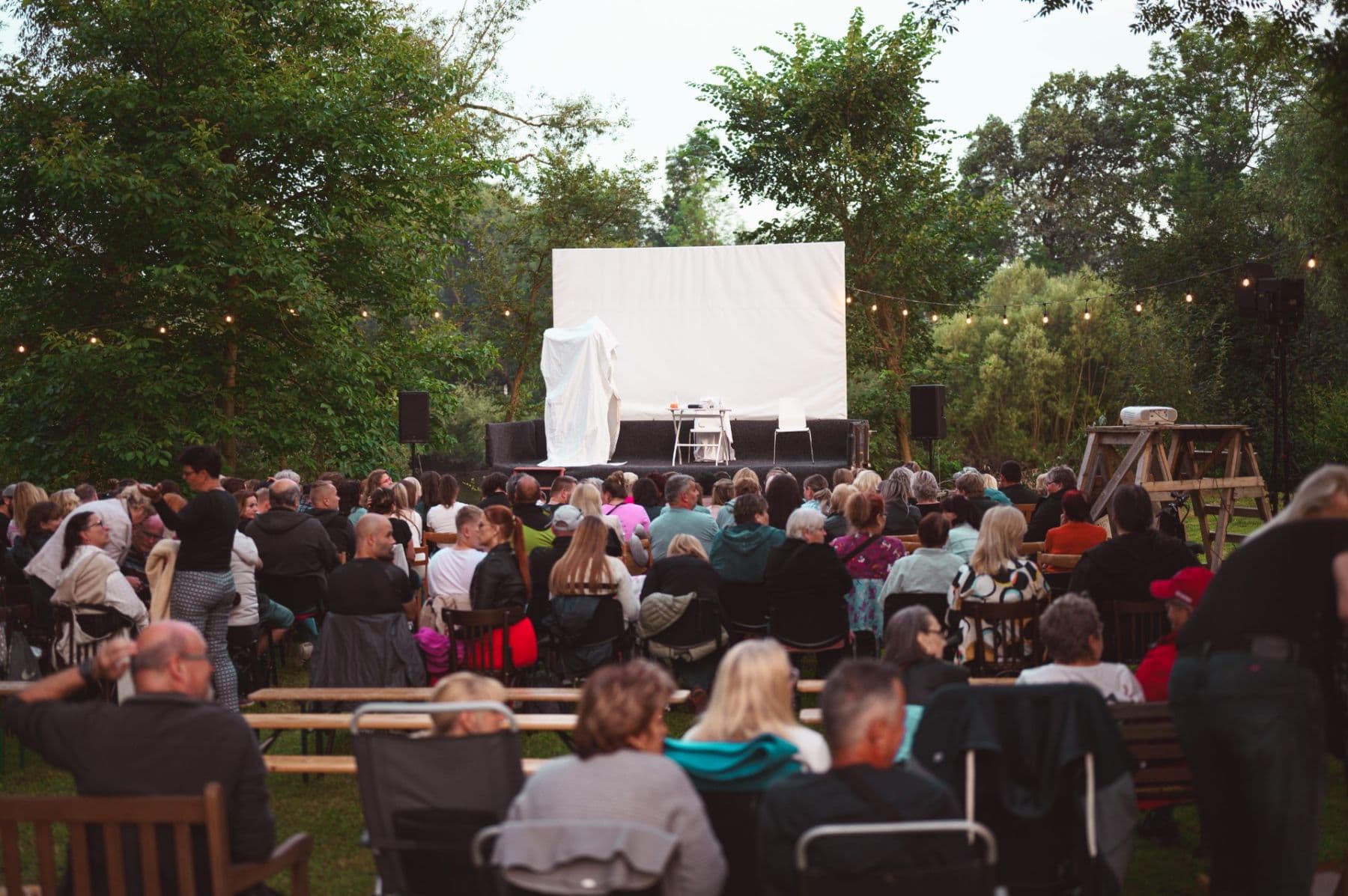 Pronájem nebytového prostoru 180 m², Koštice, Ústecký kraj Pronájem nebytového prostoru 180 m², Koštice, Ústecký kraj