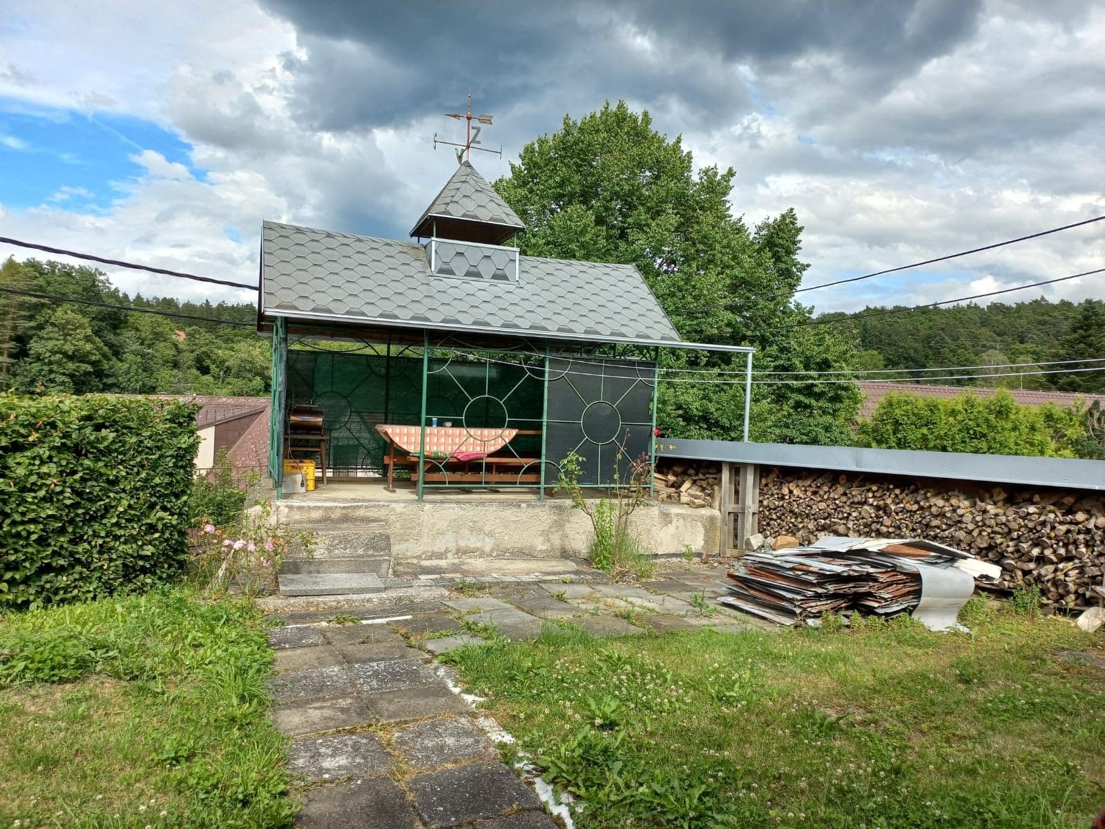 Prodej domu 274 m², pozemek 2.441 m², Hlavní, Březí, Středočeský kraj Prodej domu 274 m², pozemek 2.441 m², Hlavní, Březí, Středočeský kraj