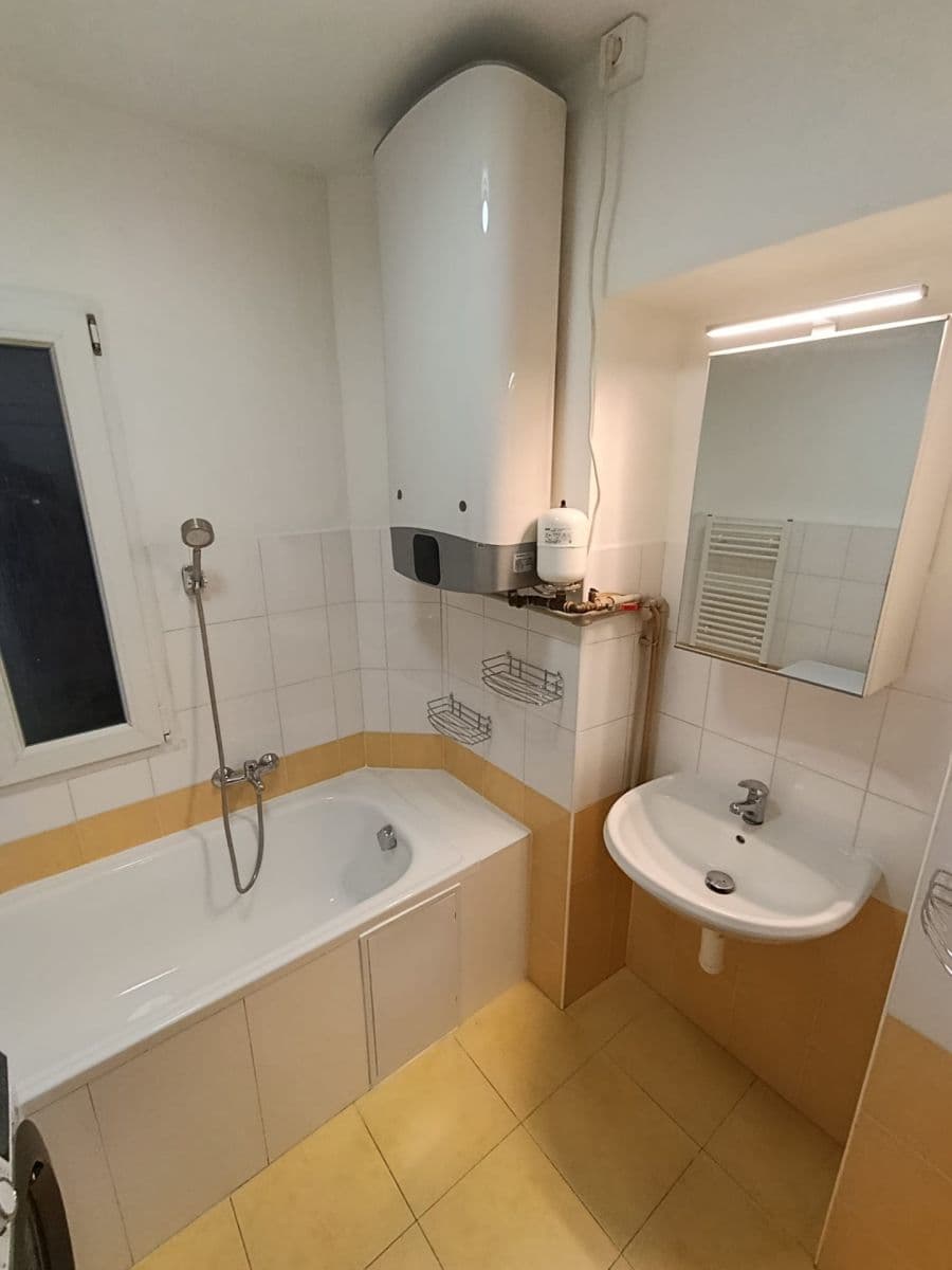 Pronájem bytu 3+kk 81 m², Křenová, Brno, Jihomoravský kraj Pronájem bytu 3+kk 81 m², Křenová, Brno, Jihomoravský kraj