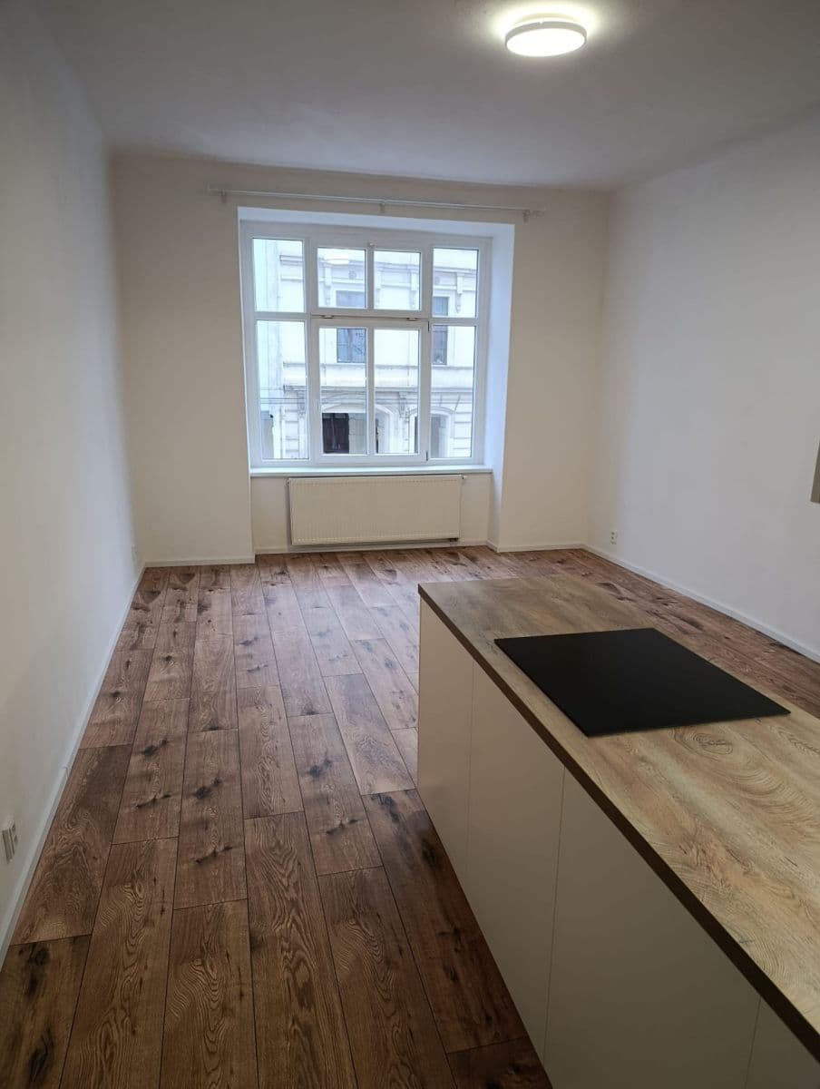 Pronájem bytu 3+kk 81 m², Křenová, Brno, Jihomoravský kraj Pronájem bytu 3+kk 81 m², Křenová, Brno, Jihomoravský kraj