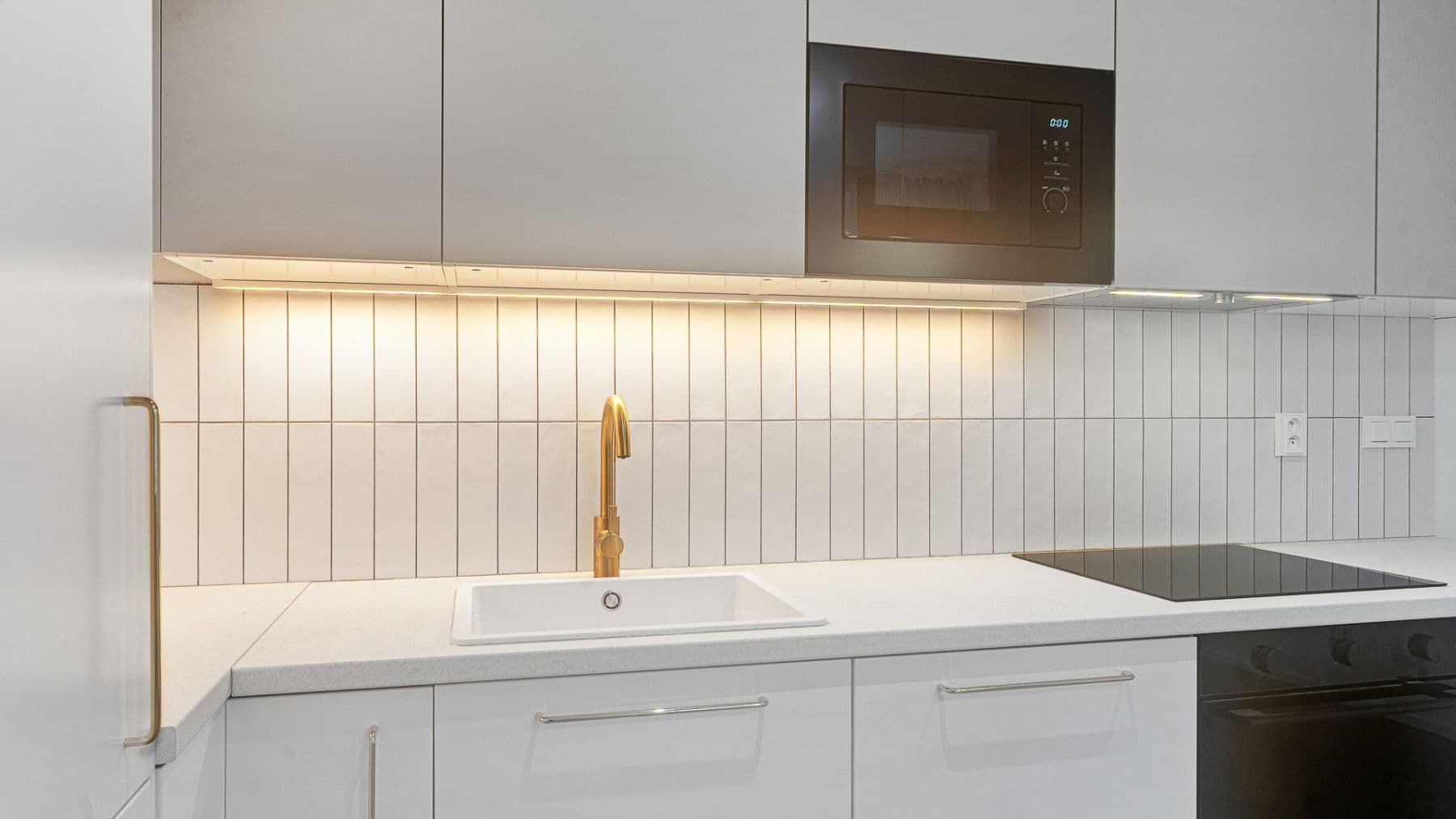 Prodej bytu 3+kk 70 m², Argentinská, Praha, Praha Prodej bytu 3+kk 70 m², Argentinská, Praha, Praha