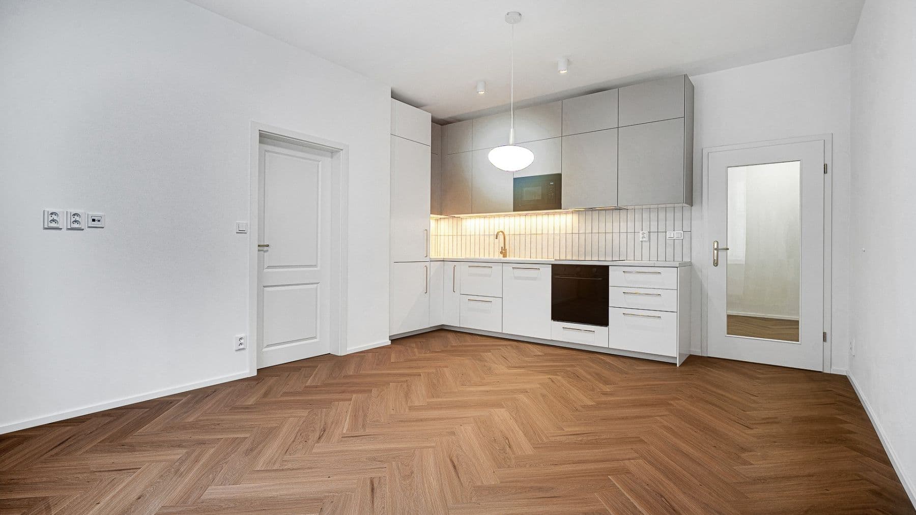 Prodej bytu 3+kk 70 m², Argentinská, Praha, Praha Prodej bytu 3+kk 70 m², Argentinská, Praha, Praha