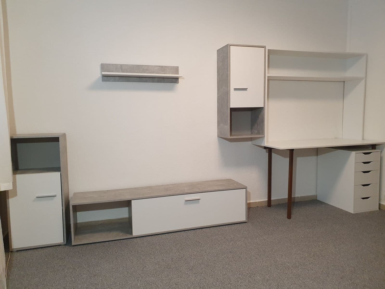 Pronájem bytu 1+kk 20 m², Jedovnická, Brno, Jihomoravský kraj Pronájem bytu 1+kk 20 m², Jedovnická, Brno, Jihomoravský kraj