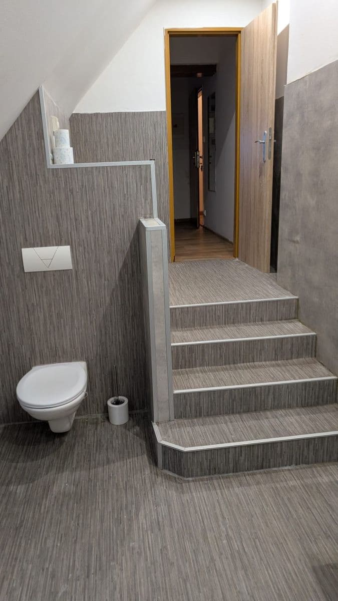 Pronájem bytu 5+kk 126 m², Osvoboditelů, Hlučín, Moravskoslezský kraj Pronájem bytu 5+kk 126 m², Osvoboditelů, Hlučín, Moravskoslezský kraj