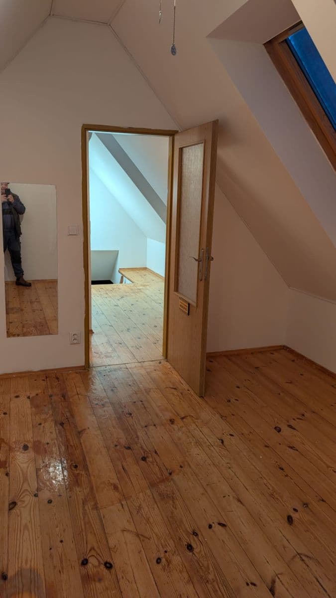 Pronájem bytu 5+kk 126 m², Osvoboditelů, Hlučín, Moravskoslezský kraj Pronájem bytu 5+kk 126 m², Osvoboditelů, Hlučín, Moravskoslezský kraj