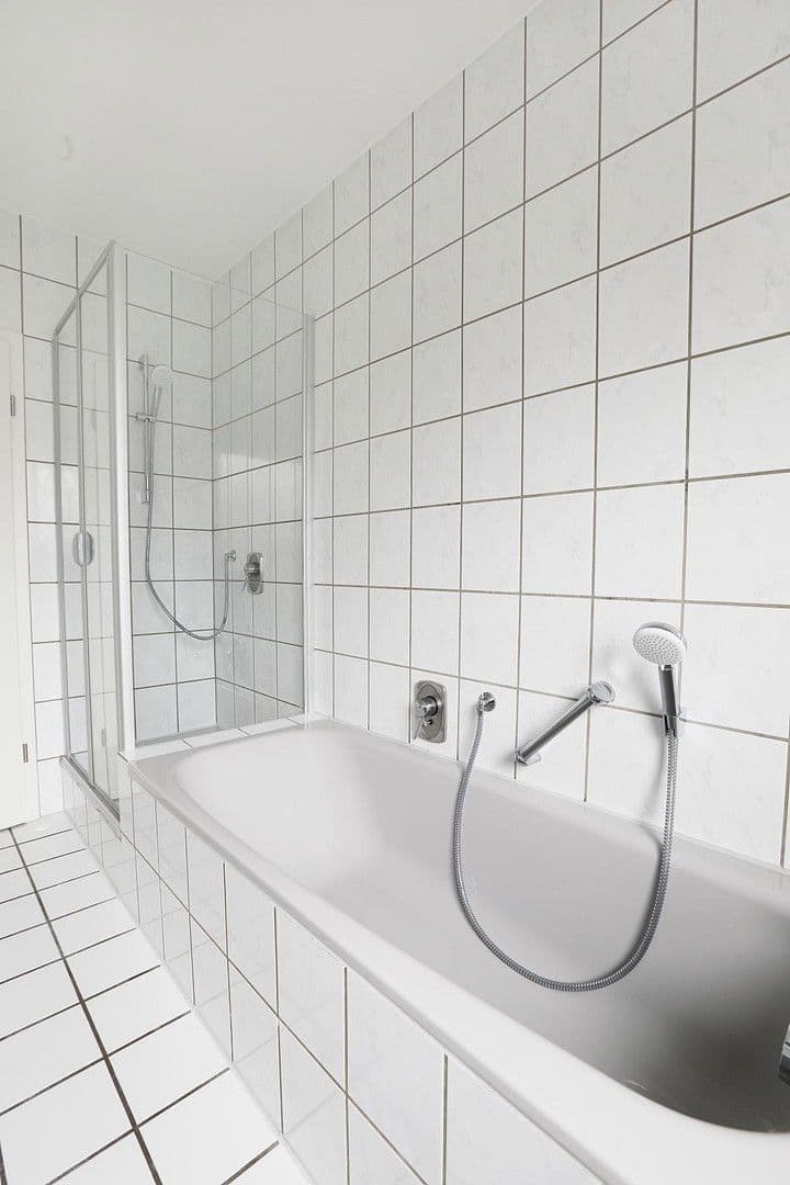 Pronájem bytu 3+1 85 m², Lärchenweg 19, Wolfsburg, Dolní Sasko Pronájem bytu 3+1 85 m², Lärchenweg 19, Wolfsburg, Dolní Sasko