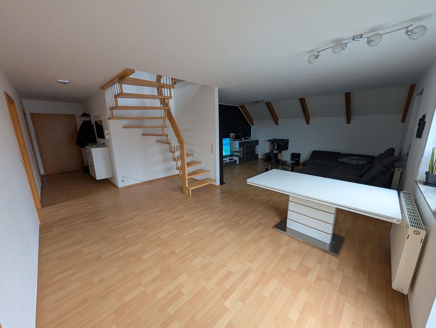Prodej bytu 3+kk 90 m², Abt-Knittel-Straße 15, Niedernhall, Bádensko-Württembersko Prodej bytu 3+kk 90 m², Abt-Knittel-Straße 15, Niedernhall, Bádensko-Württembersko