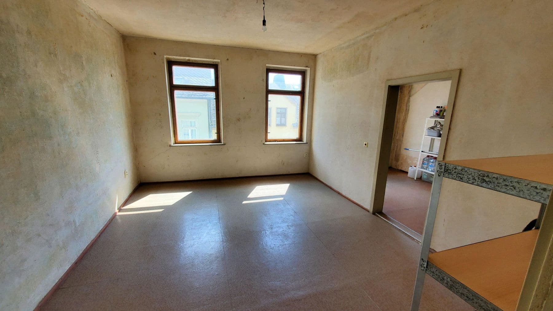 Prodej domu 273 m², pozemek 474 m², Pohlitzer Straße 15, Greiz, Durynsko Prodej domu 273 m², pozemek 474 m², Pohlitzer Straße 15, Greiz, Durynsko