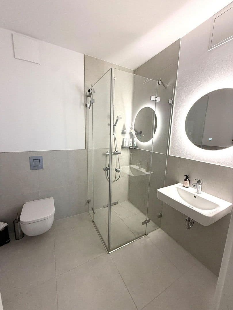 Prodej bytu 3+1 87 m², Berlin, Berlín Prodej bytu 3+1 87 m², Berlin, Berlín