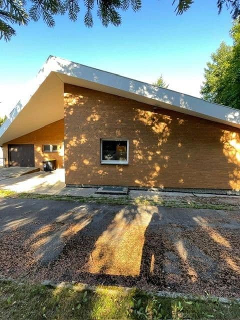 Prodej domu 194 m², pozemek 4.117 m², Wennigsen (Deister), Dolní Sasko Prodej domu 194 m², pozemek 4.117 m², Wennigsen (Deister), Dolní Sasko