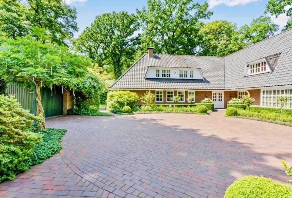 Prodej domu 467 m², pozemek 2.646 m², Bremen, Bremen Prodej domu 467 m², pozemek 2.646 m², Bremen, Bremen