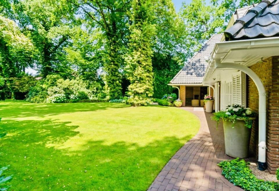 Prodej domu 467 m², pozemek 2.646 m², Bremen, Bremen Prodej domu 467 m², pozemek 2.646 m², Bremen, Bremen