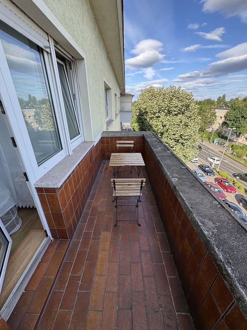 Pronájem bytu 1+1 21 m², Lucaestraße 15, Frankfurt am Main, Hessen Pronájem bytu 1+1 21 m², Lucaestraße 15, Frankfurt am Main, Hessen