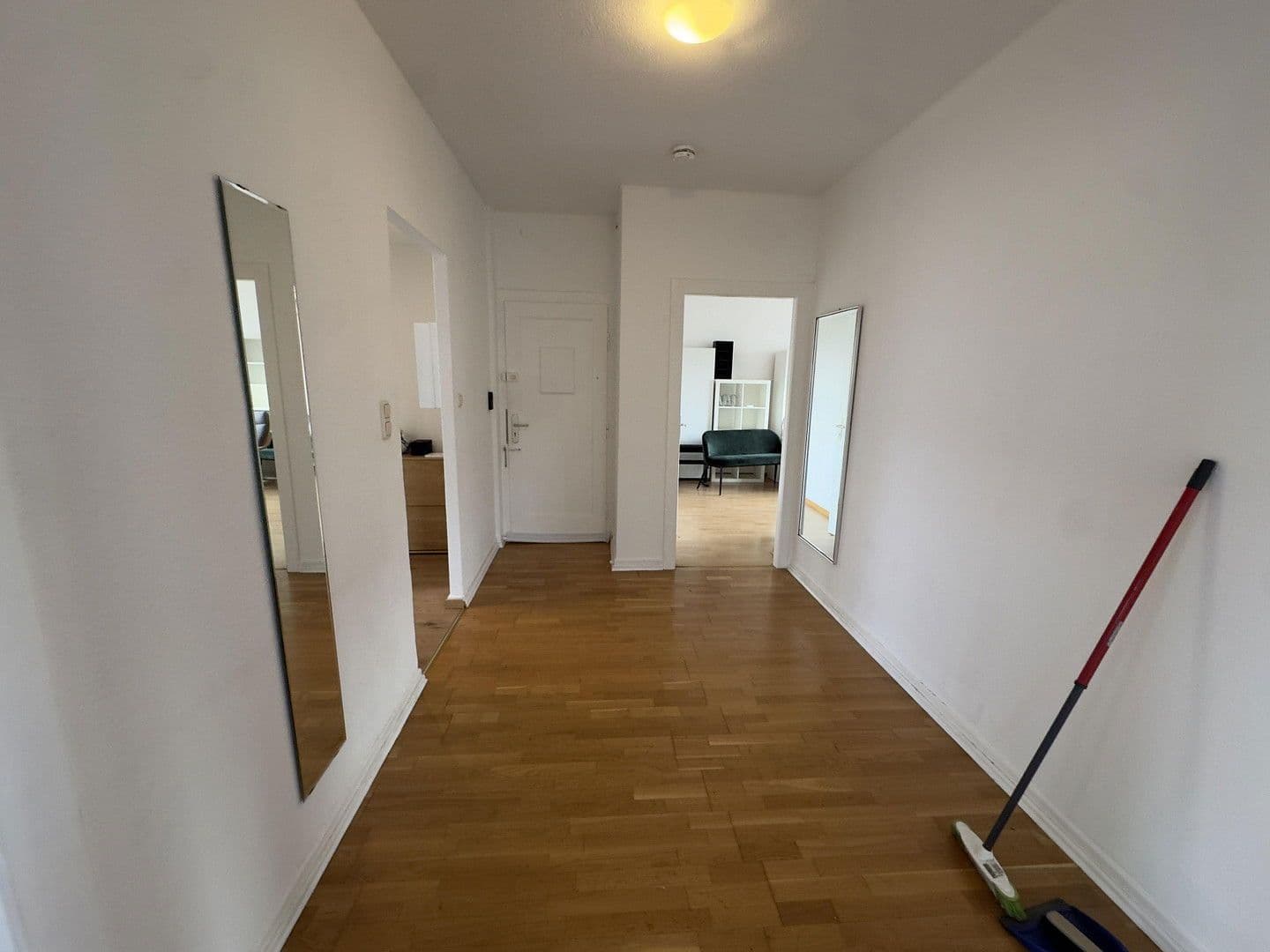 Pronájem bytu 1+1 21 m², Lucaestraße 15, Frankfurt am Main, Hessen Pronájem bytu 1+1 21 m², Lucaestraße 15, Frankfurt am Main, Hessen