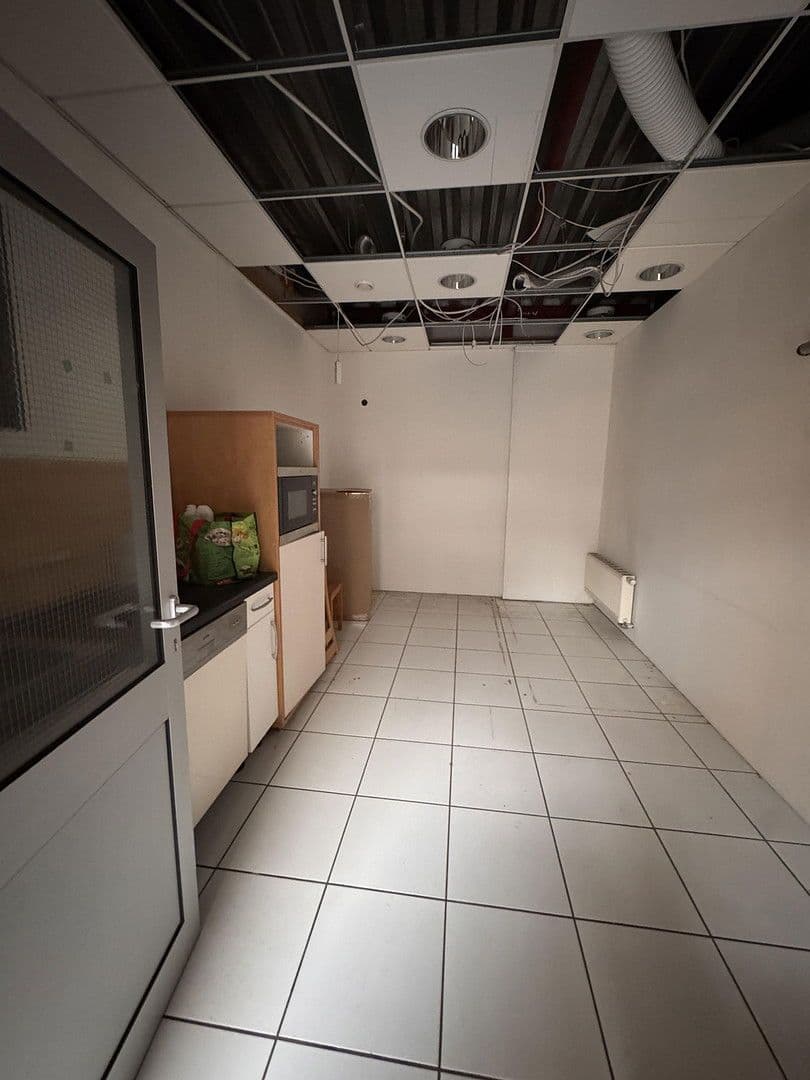 Pronájem nebytového prostoru 988 m², Otto-Kipp-Straße 2, Scharbeutz, Šlesvicko-Holštýnsko Pronájem nebytového prostoru 988 m², Otto-Kipp-Straße 2, Scharbeutz, Šlesvicko-Holštýnsko