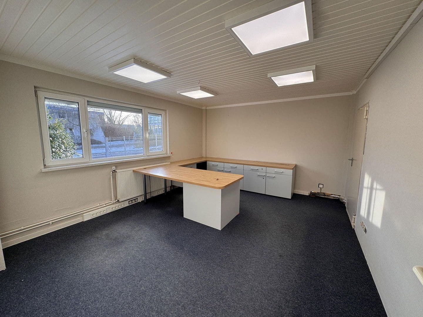 Pronájem nebytového prostoru 988 m², Otto-Kipp-Straße 2, Scharbeutz, Šlesvicko-Holštýnsko Pronájem nebytového prostoru 988 m², Otto-Kipp-Straße 2, Scharbeutz, Šlesvicko-Holštýnsko