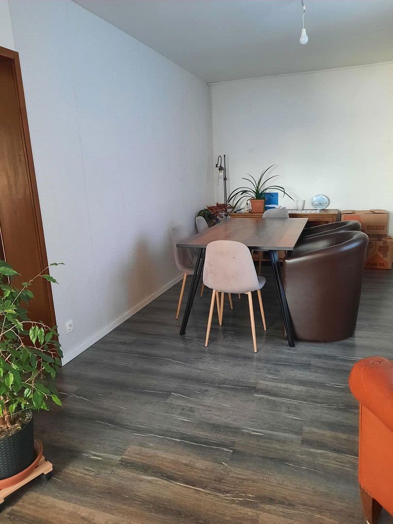 Pronájem bytu 4+1 111 m², Flachsrotten 20, Göttingen, Dolní Sasko Pronájem bytu 4+1 111 m², Flachsrotten 20, Göttingen, Dolní Sasko