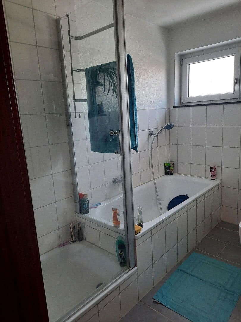 Pronájem bytu 4+1 111 m², Flachsrotten 20, Göttingen, Dolní Sasko Pronájem bytu 4+1 111 m², Flachsrotten 20, Göttingen, Dolní Sasko