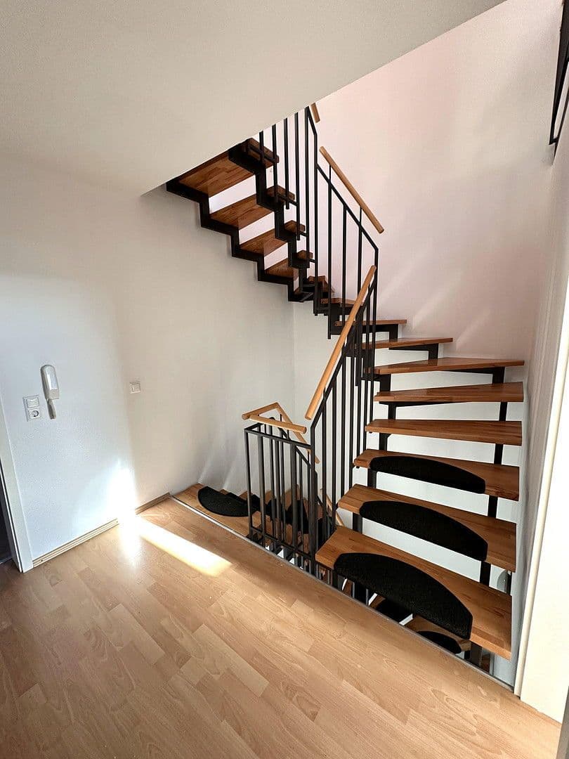 Pronájem domu 167 m², pozemek 330 m², Am Sonnenhang 6b, Otterberg, Porýní-Falc Pronájem domu 167 m², pozemek 330 m², Am Sonnenhang 6b, Otterberg, Porýní-Falc