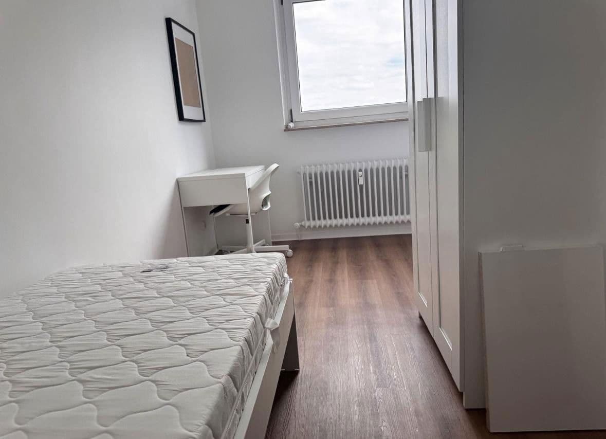 Pronájem bytu 5+1 92 m², Am Wehr 1, Liederbach am Taunus, Hessen Pronájem bytu 5+1 92 m², Am Wehr 1, Liederbach am Taunus, Hessen