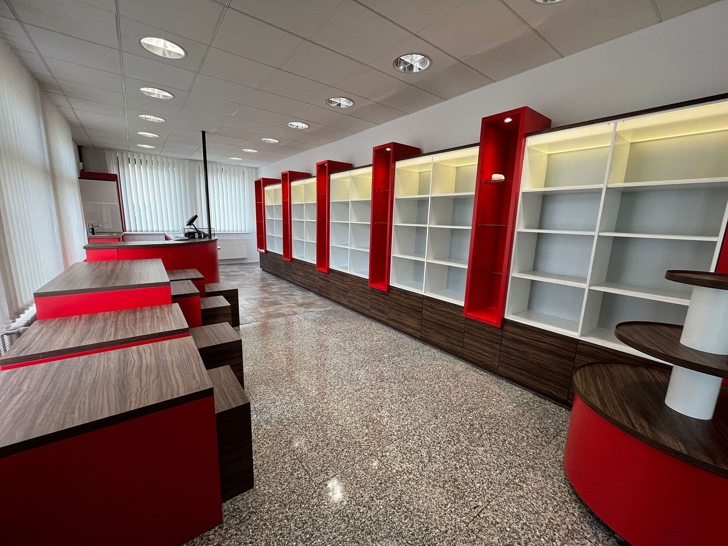 Pronájem kanceláře 67 m², Wettin-Löbejün, Sasko-Anhaltsko Pronájem kanceláře 67 m², Wettin-Löbejün, Sasko-Anhaltsko