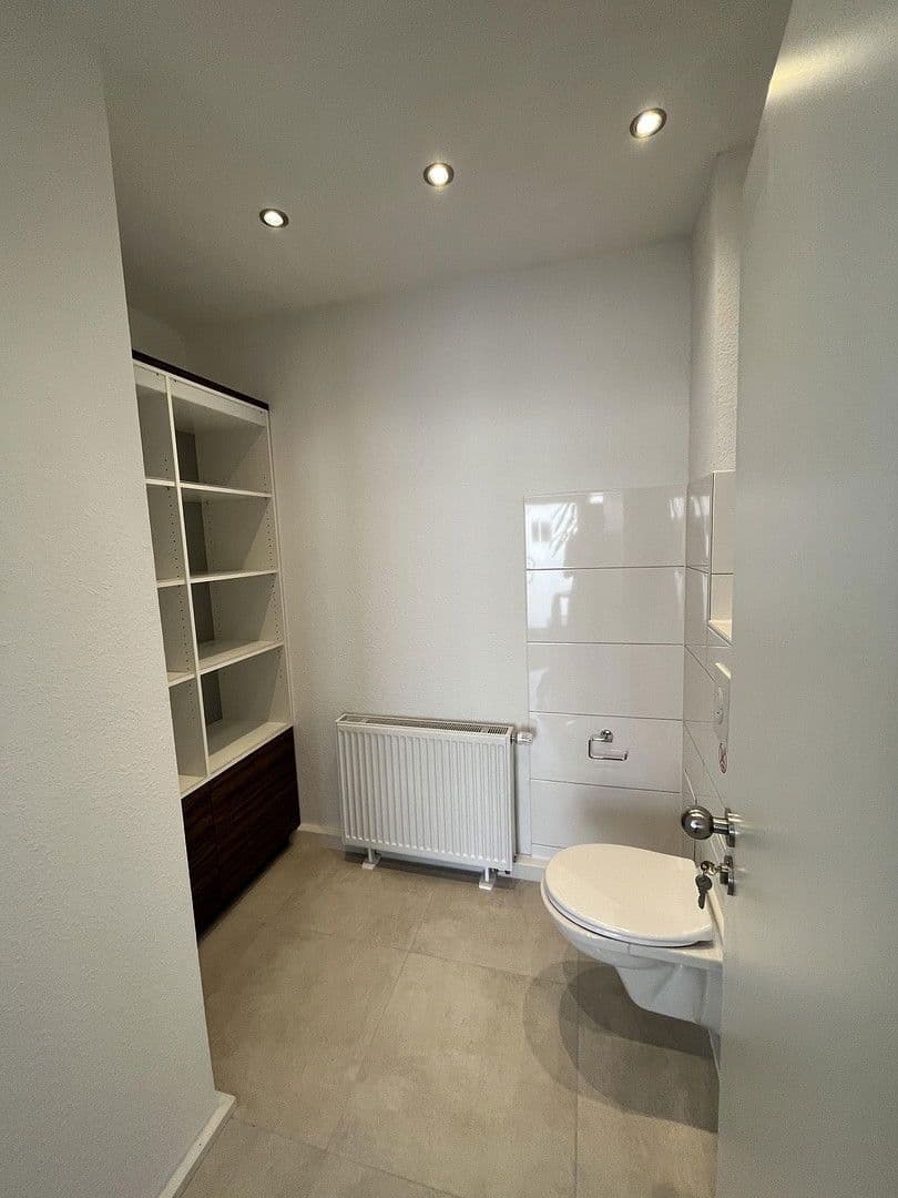 Pronájem kanceláře 67 m², Wettin-Löbejün, Sasko-Anhaltsko Pronájem kanceláře 67 m², Wettin-Löbejün, Sasko-Anhaltsko