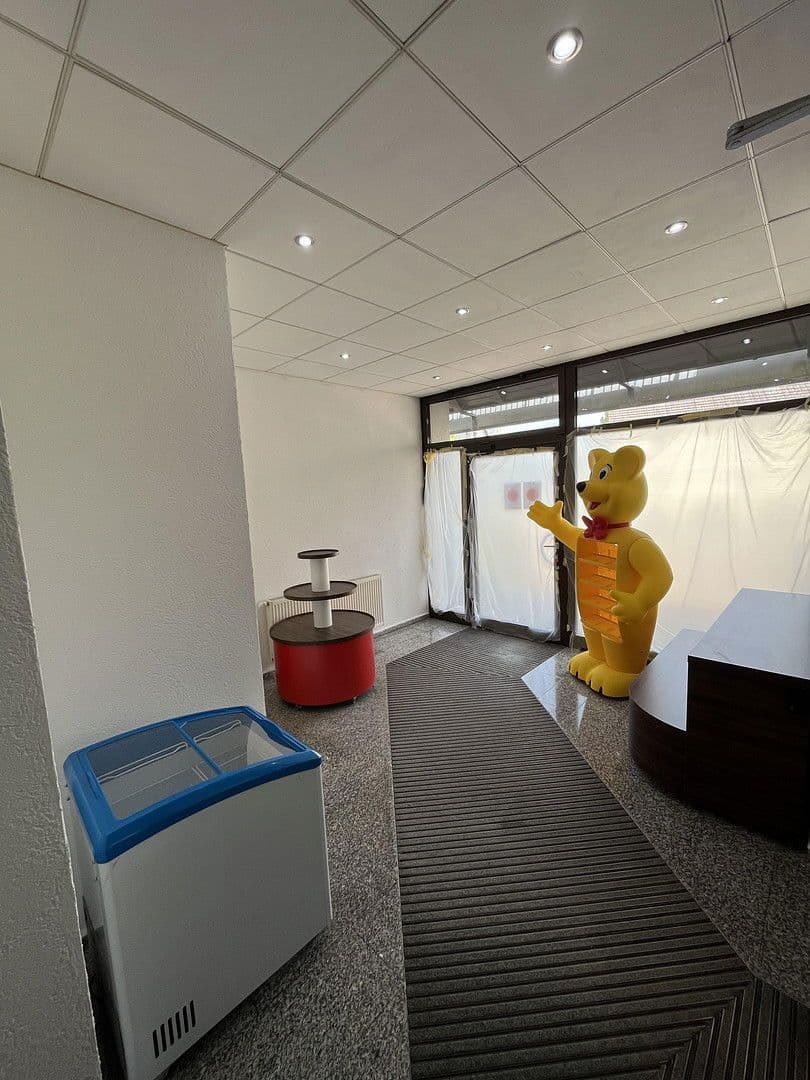 Pronájem kanceláře 67 m², Wettin-Löbejün, Sasko-Anhaltsko Pronájem kanceláře 67 m², Wettin-Löbejün, Sasko-Anhaltsko