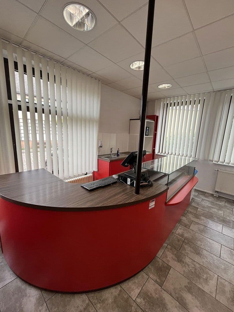 Pronájem kanceláře 67 m², Wettin-Löbejün, Sasko-Anhaltsko Pronájem kanceláře 67 m², Wettin-Löbejün, Sasko-Anhaltsko