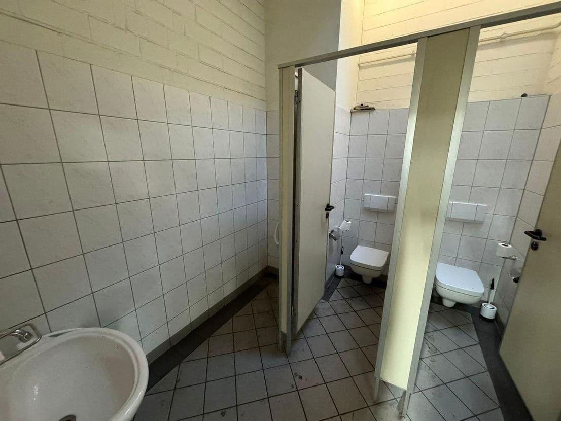 Pronájem nebytového prostoru 3.216 m², Balve, Severní Porýní-Vestfálsko Pronájem nebytového prostoru 3.216 m², Balve, Severní Porýní-Vestfálsko