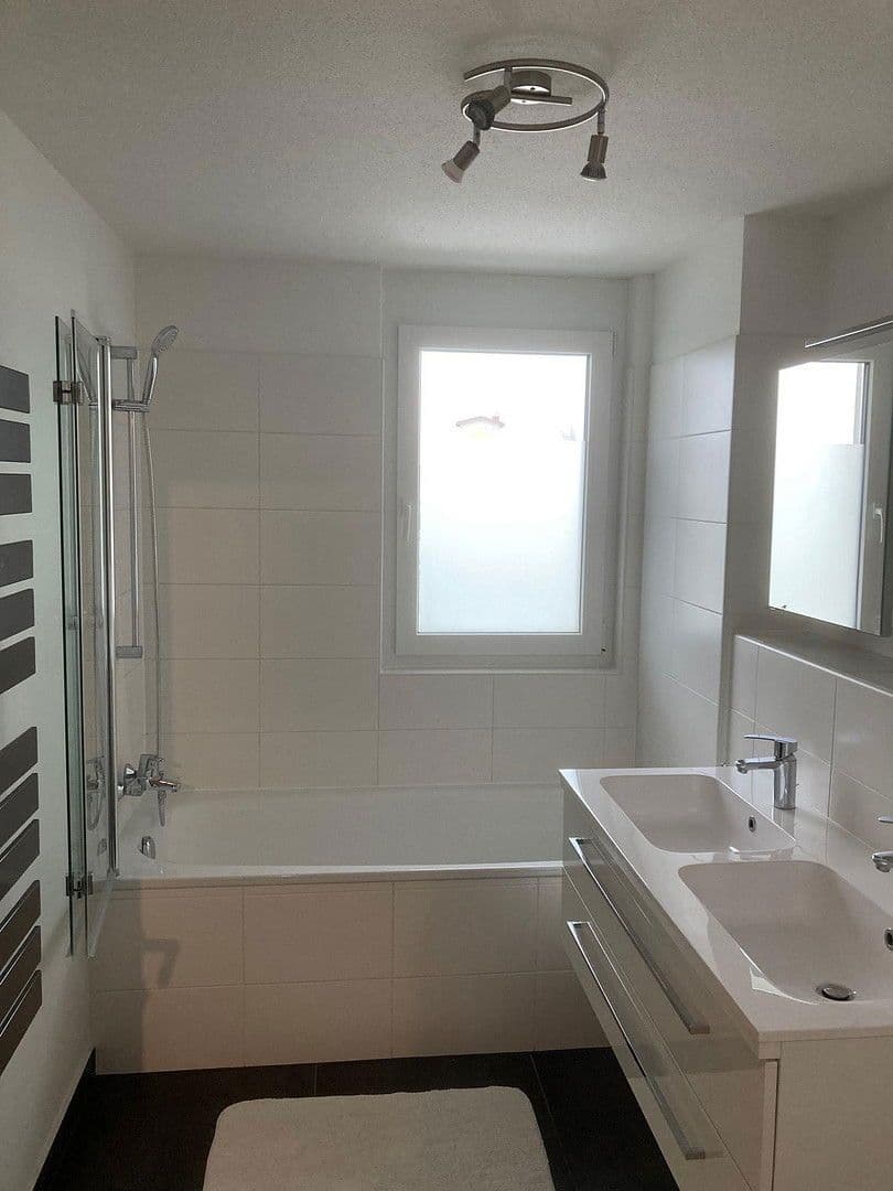 Pronájem domu 117 m², pozemek 226 m², Untere Dorfstraße 34, Nußdorf am Haunsberg, Salcbursko Pronájem domu 117 m², pozemek 226 m², Untere Dorfstraße 34, Nußdorf am Haunsberg, Salcbursko