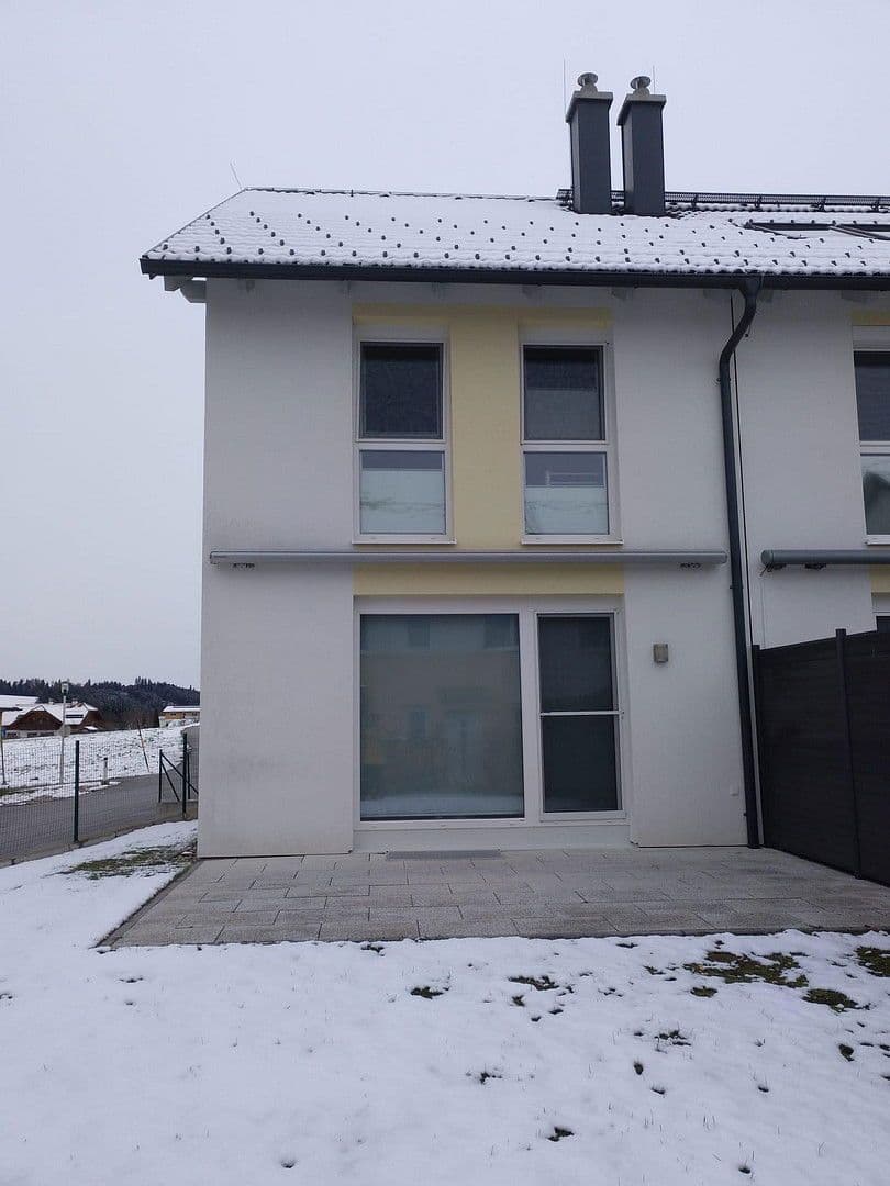 Pronájem domu 117 m², pozemek 226 m², Untere Dorfstraße 34, Nußdorf am Haunsberg, Salcbursko Pronájem domu 117 m², pozemek 226 m², Untere Dorfstraße 34, Nußdorf am Haunsberg, Salcbursko