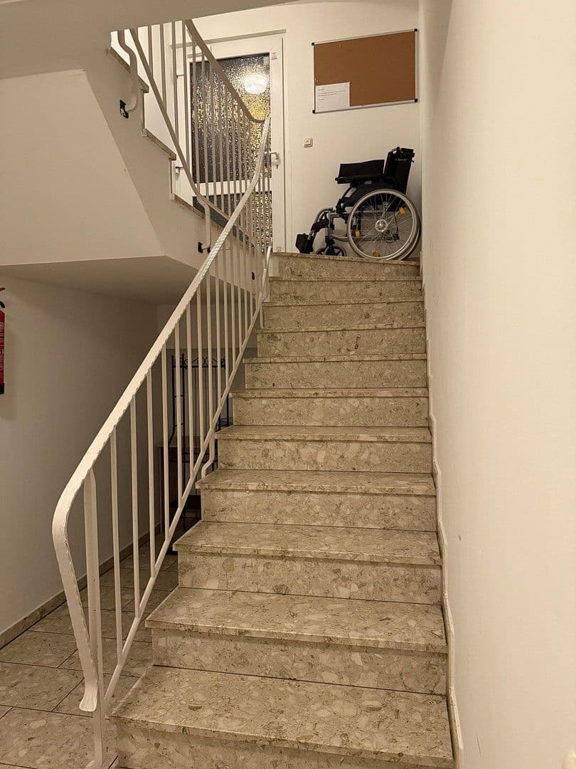 Pronájem nebytového prostoru 60 m², Bornheim, Severní Porýní-Vestfálsko Pronájem nebytového prostoru 60 m², Bornheim, Severní Porýní-Vestfálsko